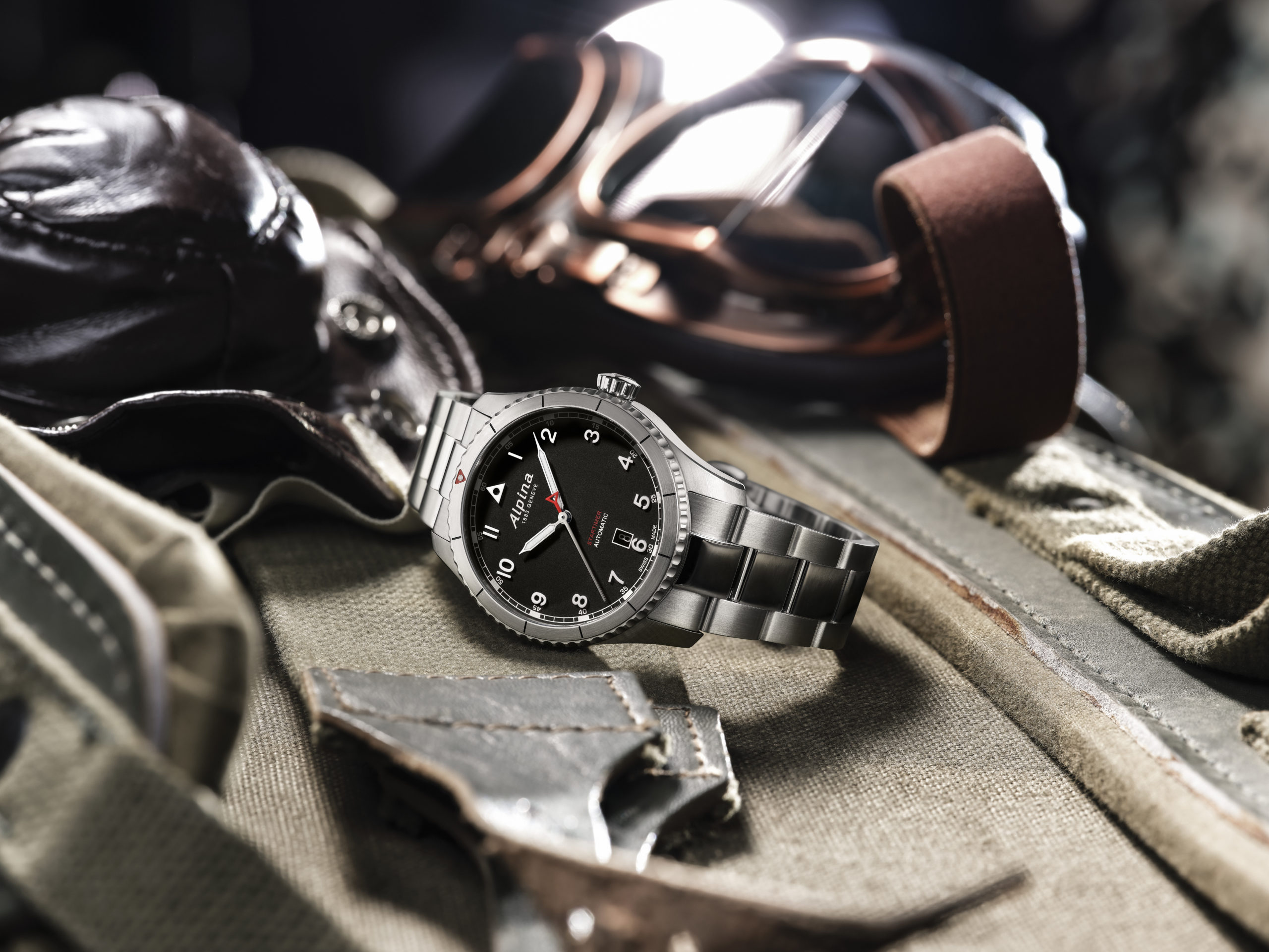2022_Alpina_Startimer_Pilot_Automatic_AL-525BW4S26B_PR_HD (1)