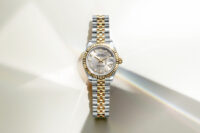 rolex-collections-keep-exploring-lady-datejust-cover-m279173-0007-portrait