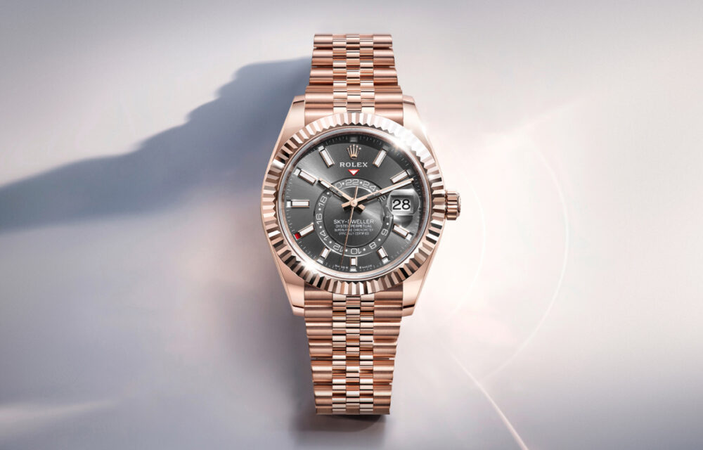 rolex-collections-keep-exploring-sky-dweller-cover-m336935-0008-landscape