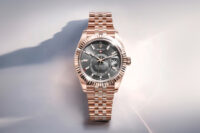 rolex-collections-keep-exploring-sky-dweller-cover-m336935-0008-portrait